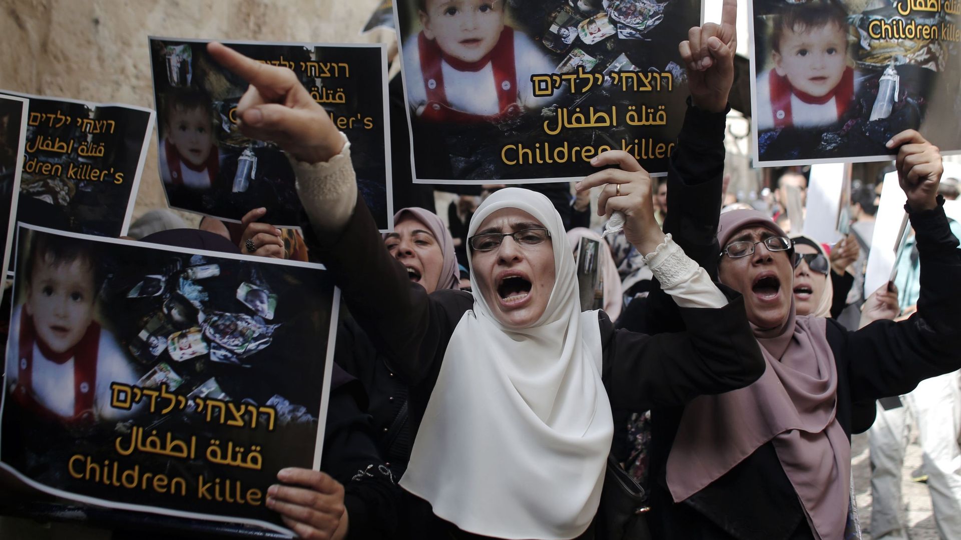 L'attentat contre une maison palestinienne qui a provoqué la mort d'un bébé de 18 mois a déclenché une vague d'indignation 
