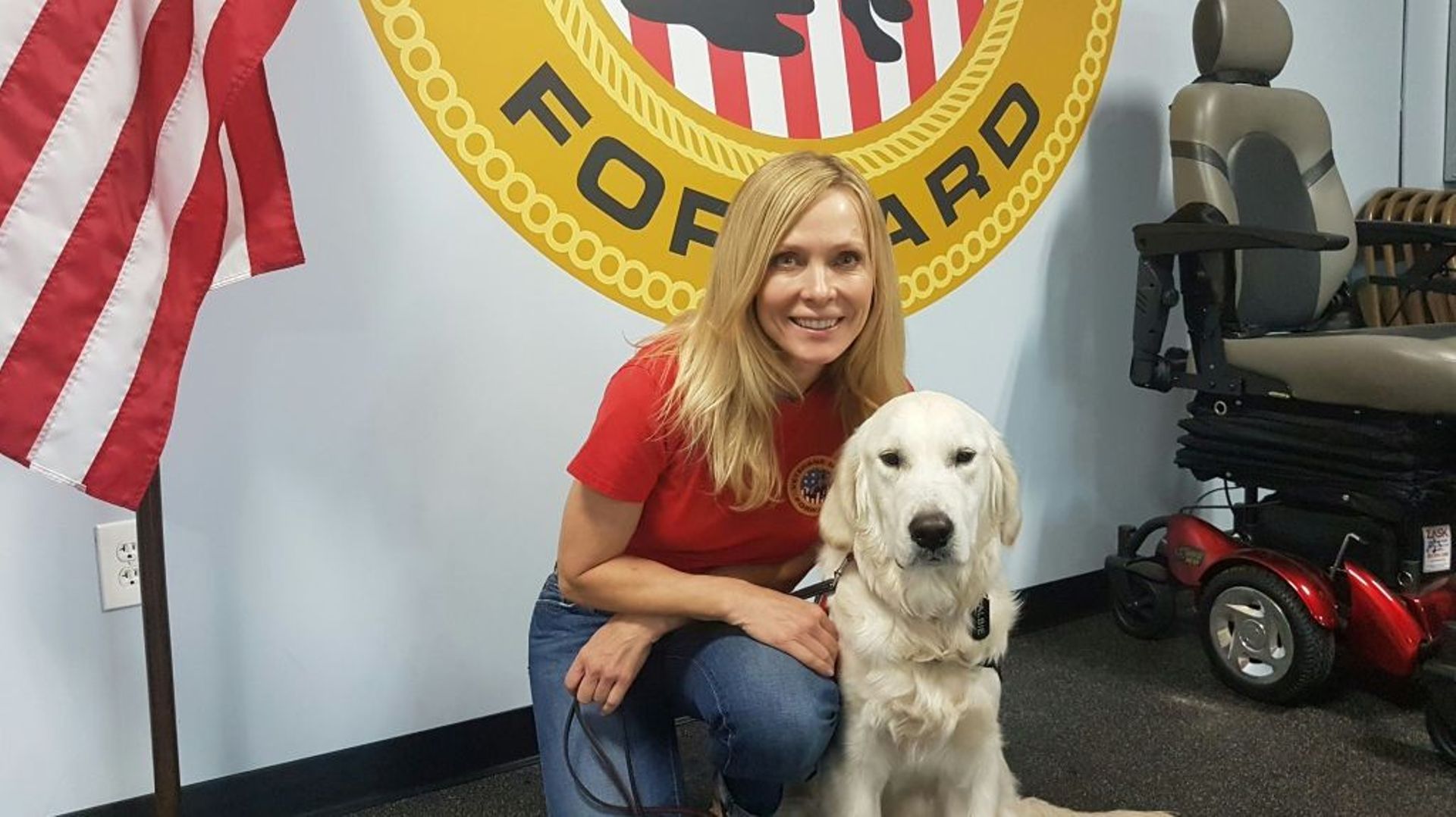 Suzanne Ager, dresseuse canine pour l'association "Veterans Moving Forward", le 12 avril 2017 à Dulles (Virginie)