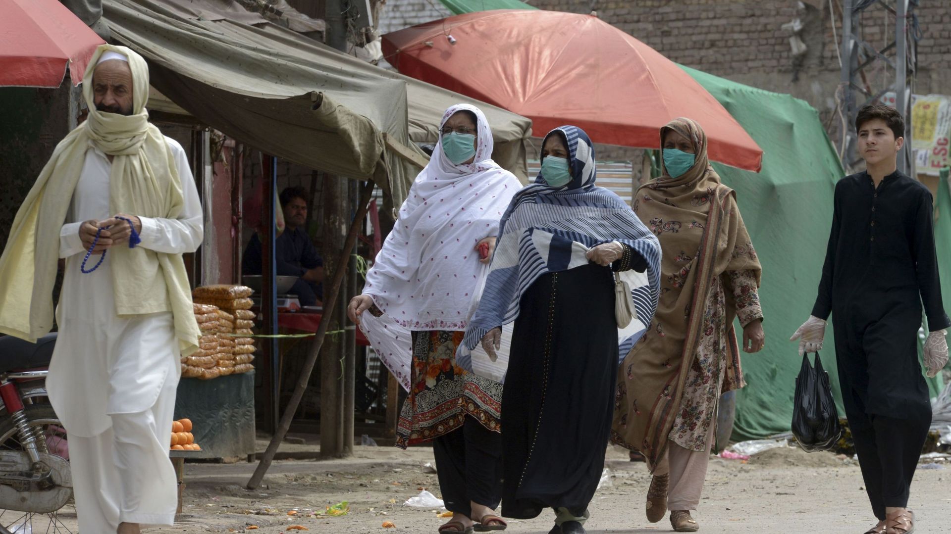 Coronavirus au Pakistan : des médecins qui demandaient des protection anticoronavirus emprisonnés au Pakistan