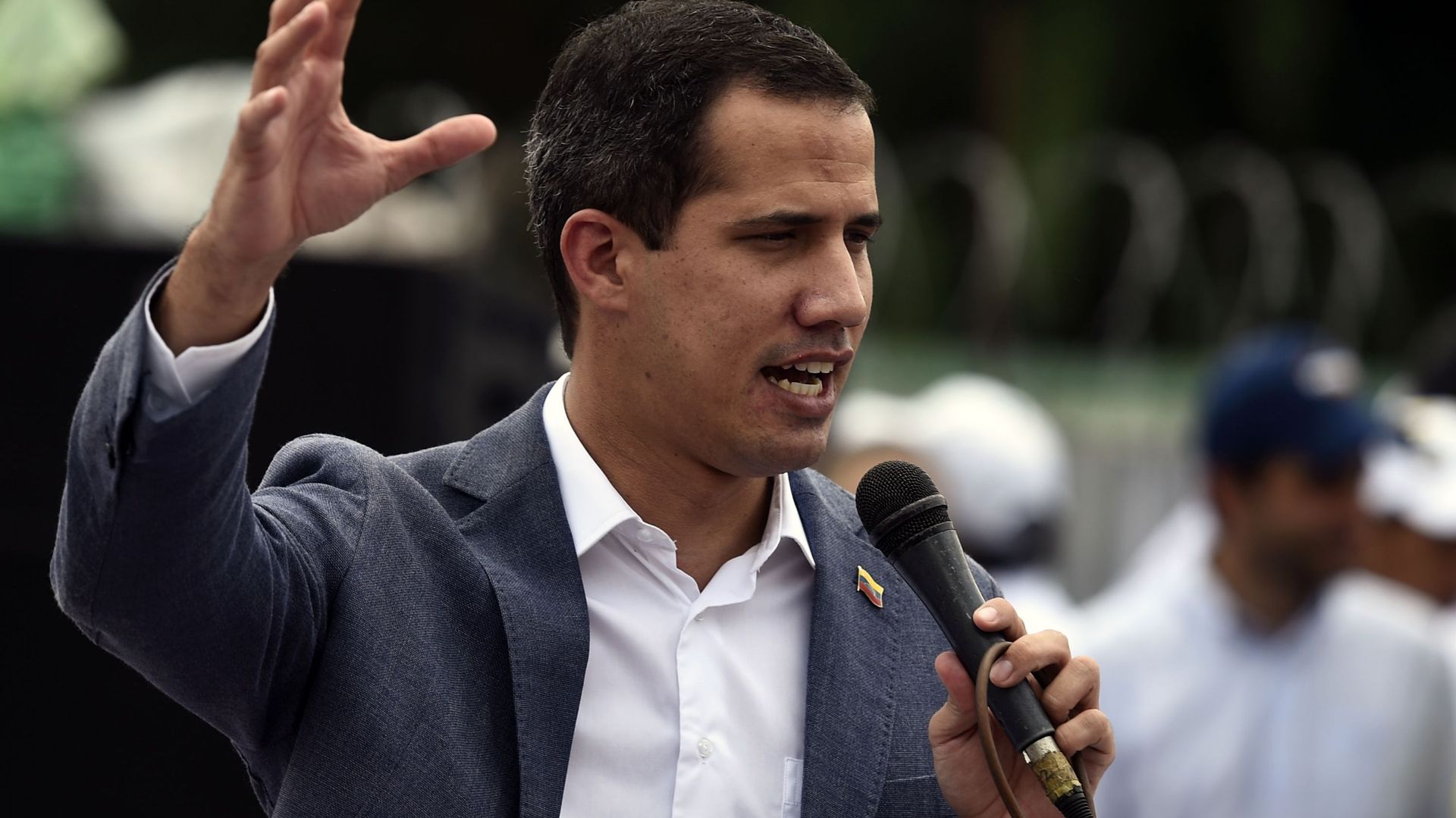 Venezuela: Guaido revendique le soutien de soldats, le pouvoir dénonce une "tentative de coup d'Etat"
