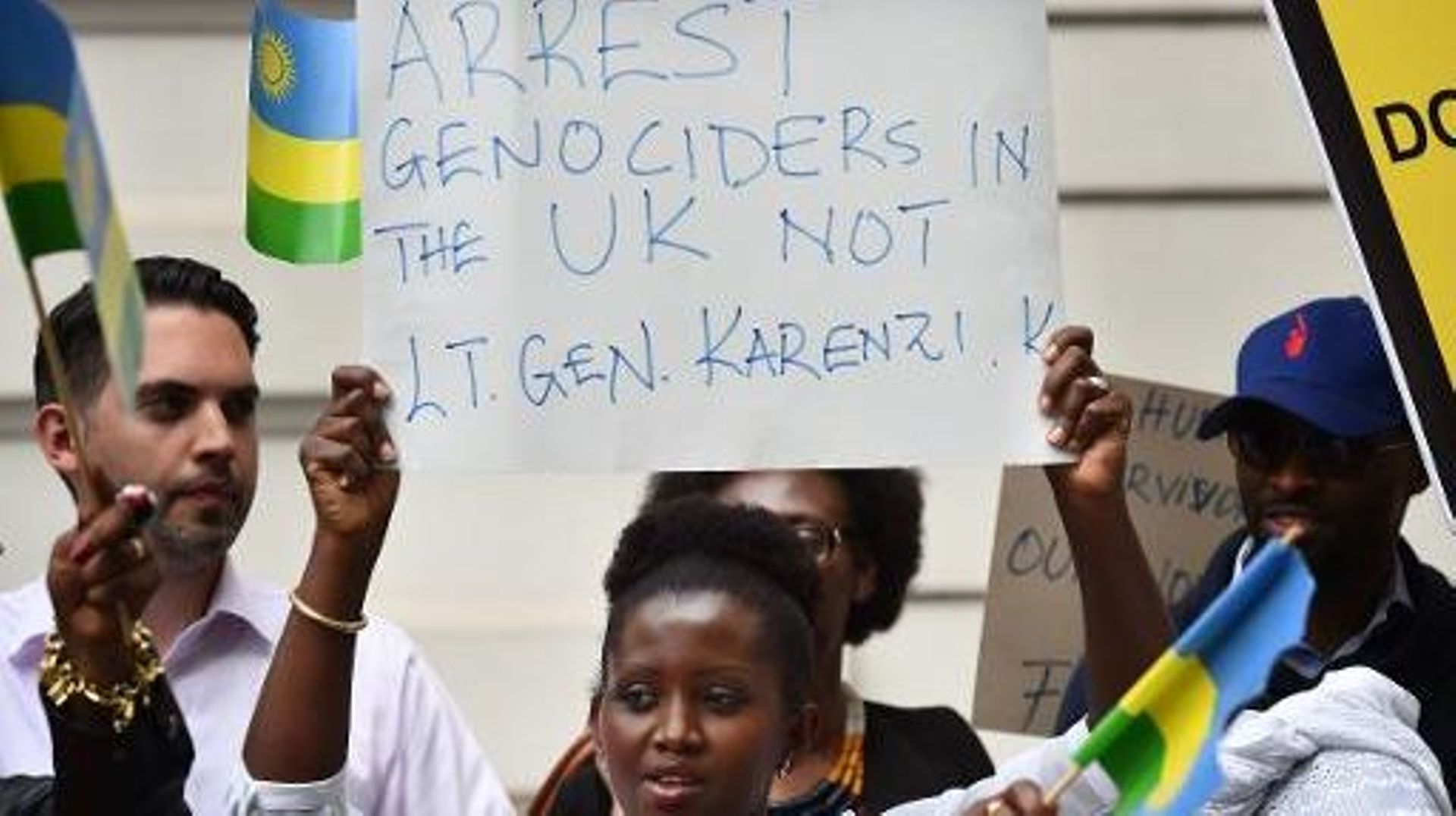 Des manifestants réclament la libération du chef des services secrets rwandais, le général Karenzi Karake, le 25 juin 2015 à Londres