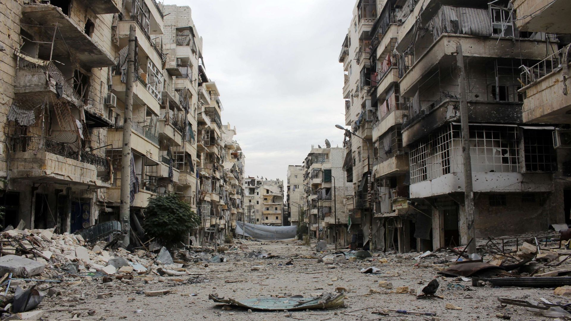 Les raids aériens ont dévasté la ville d'Alep, en Syrie