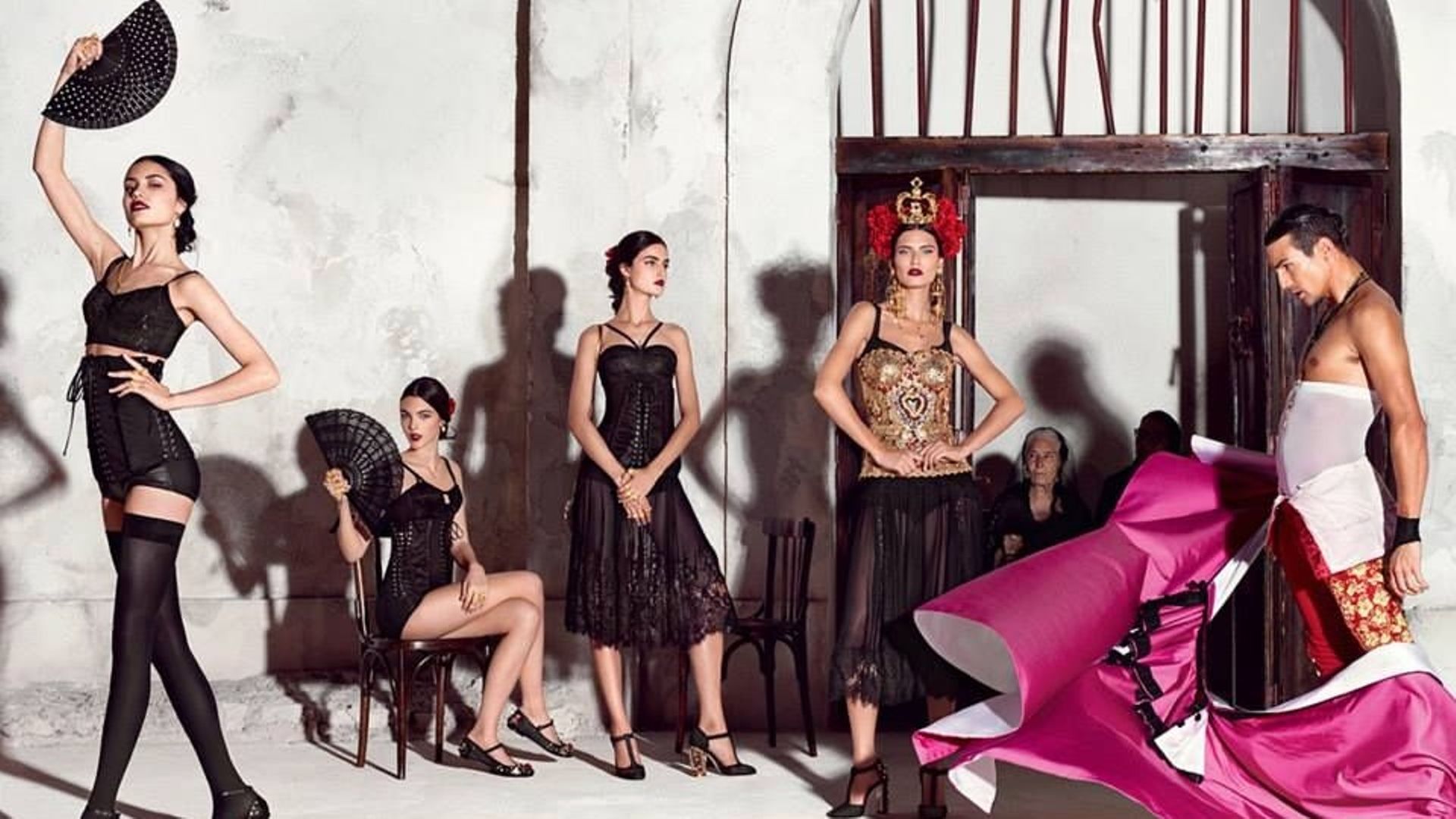 La maison italienne Dolce & Gabbana a présenté sur les réseaux sociaux sa campagne printemps-été 2015