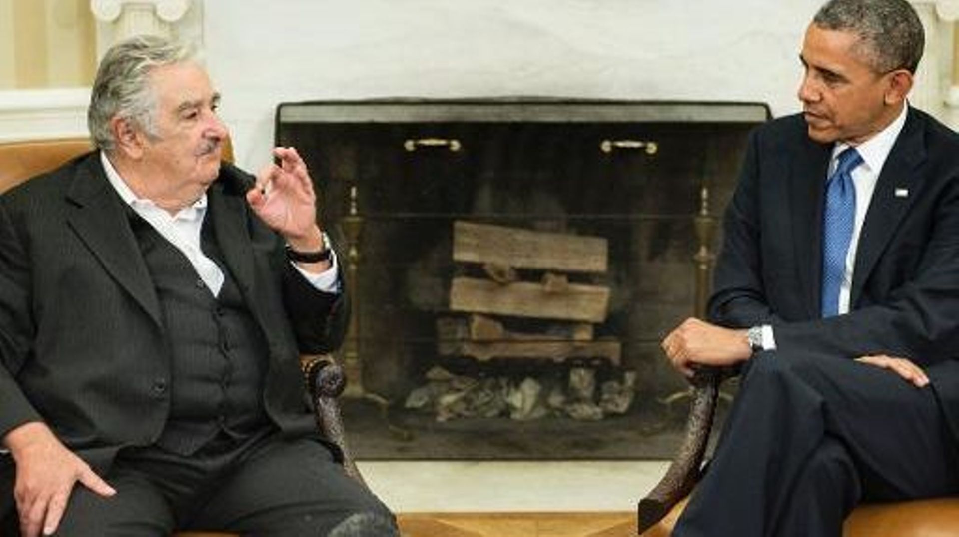 Le président Barack Obama (d) et le président uruguayen Jose Mujica Cordano ave cla presse avant une réunion dans le bureau ovale de la Maison-Blanche 12 mai 2014, à Washington, DC