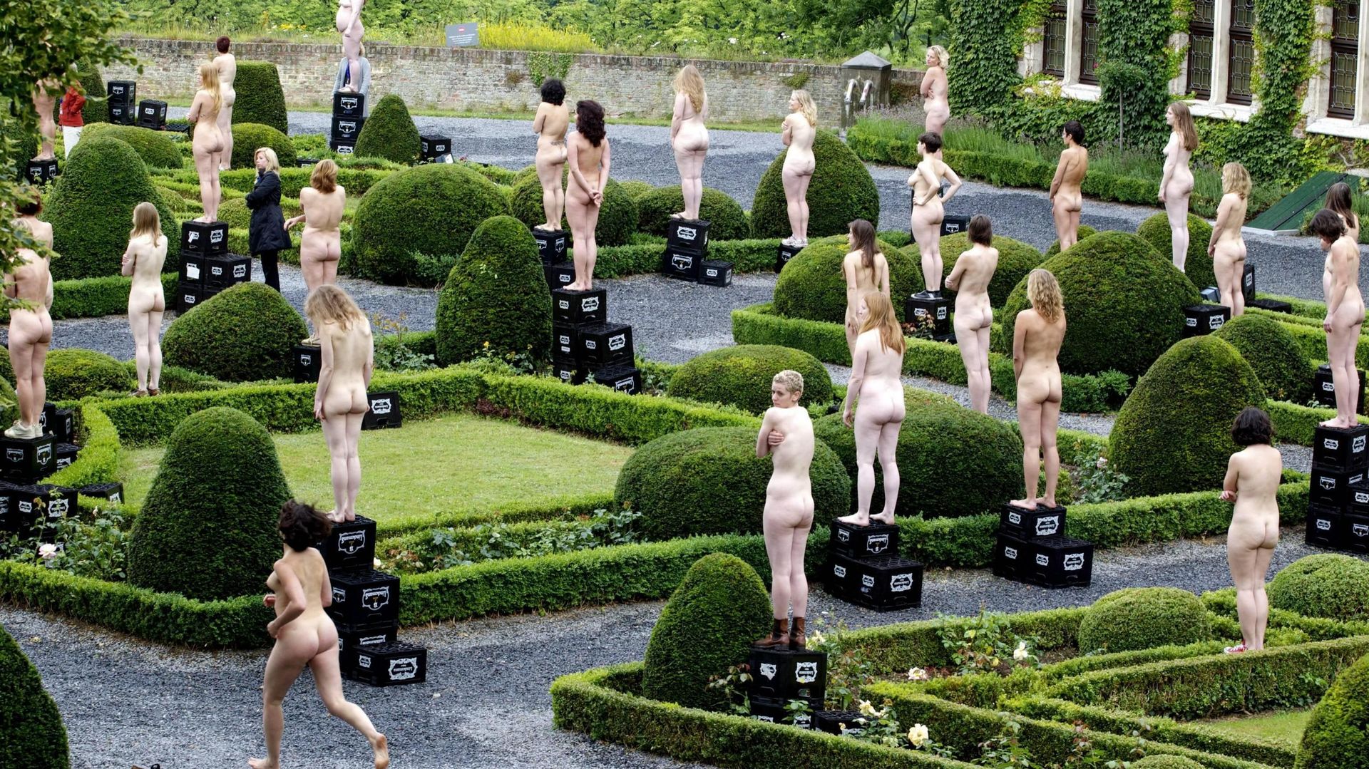 La société ne propose pas encore les services de jardiniers nudistes. Mais cela ne saurait tarder... (illustration)