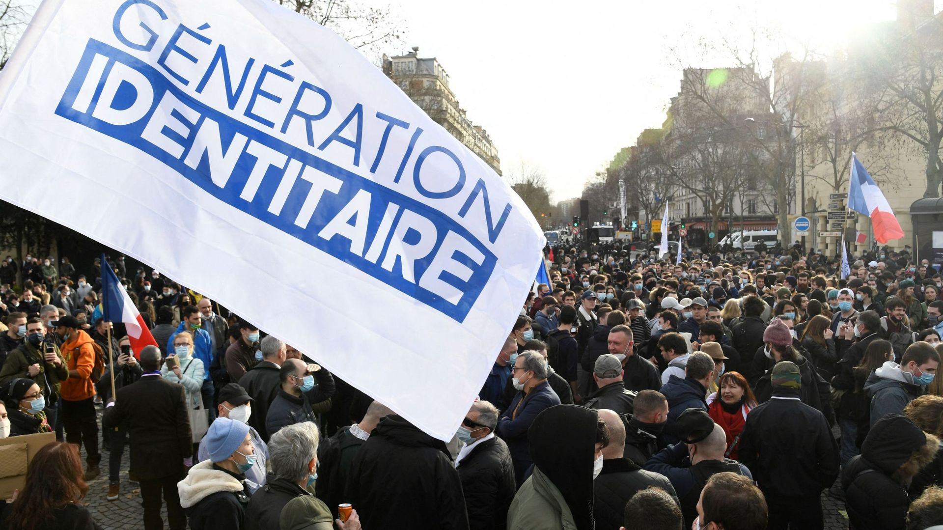 Dries Van Langenhove, député belge, présent à la manifestation de "Génération identitaire" à Paris