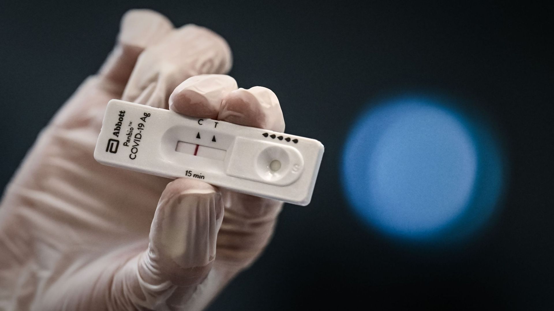 Coronavirus en Belgique : une première commande de 100.000 tests rapides pour la Région bruxelloise