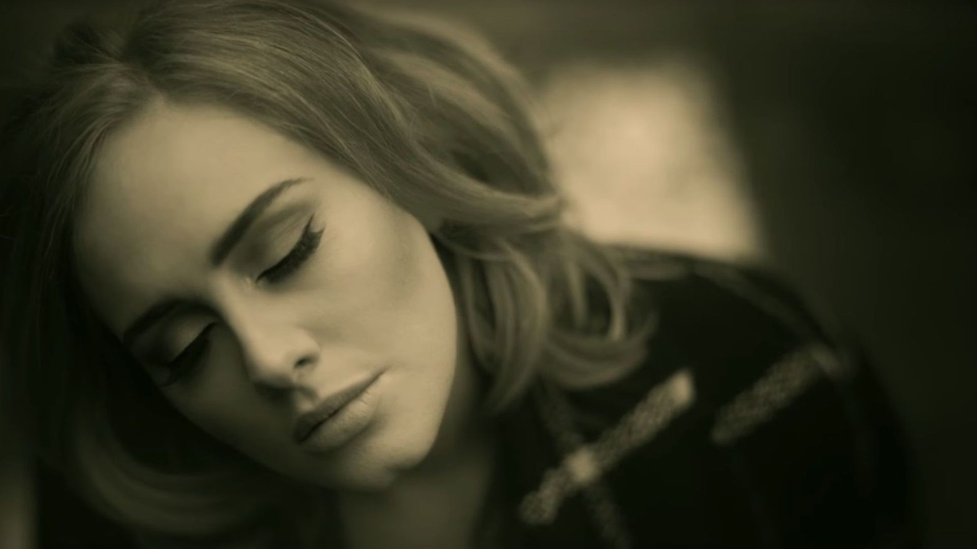 "Hello", la nouvelle chanson d'Adele bat des records sur YouTube