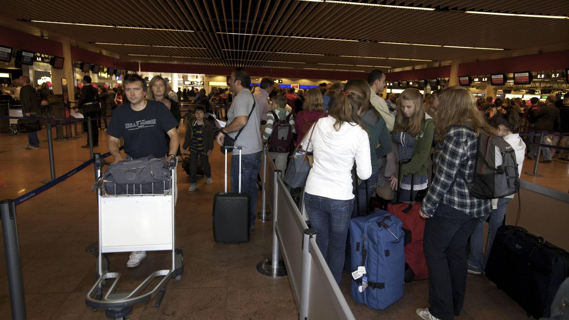 Affluence dès jeudi pour les départs en vacances à Brussels Airport