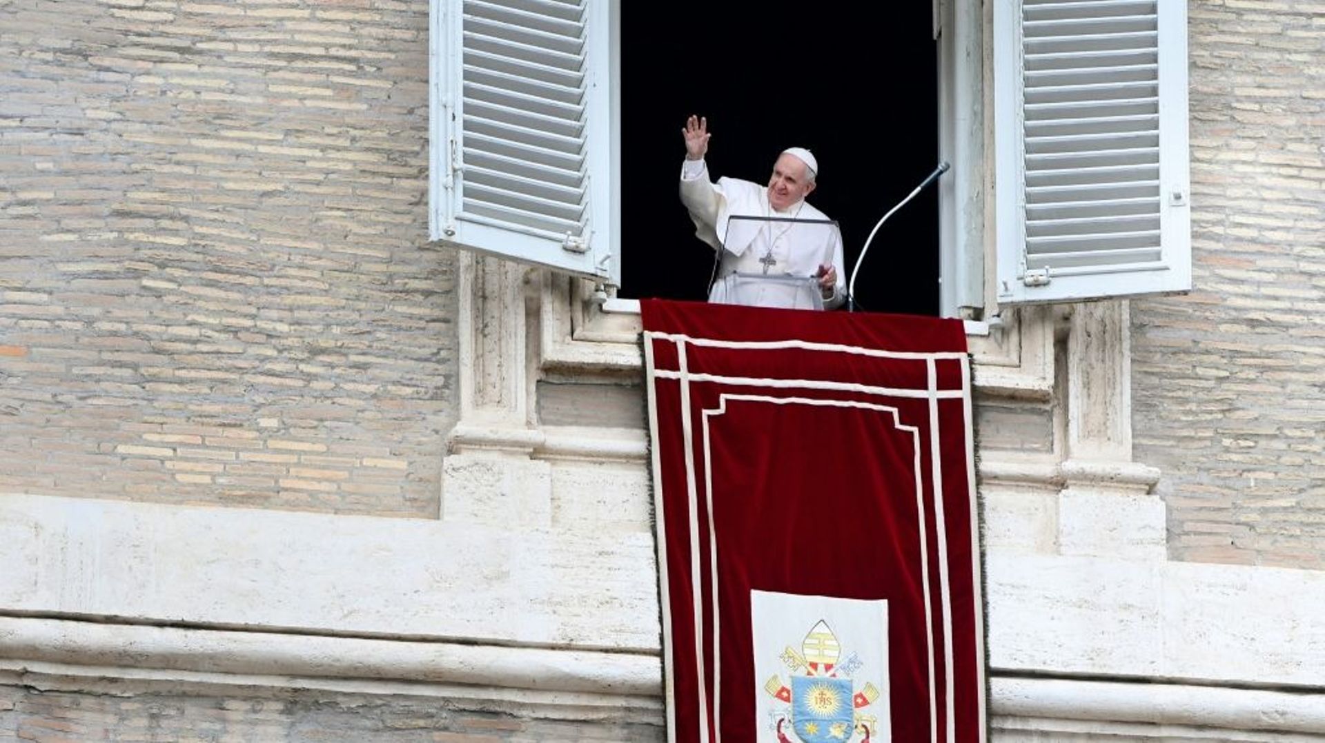 Le pape François le 23 mai 2021 au palais apostolique sur la place Saint-Pierre à Rome