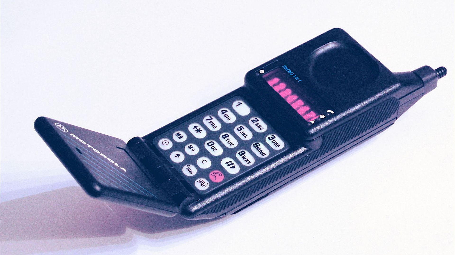 Le MicroTac est le premier GSM vraiment "portable"