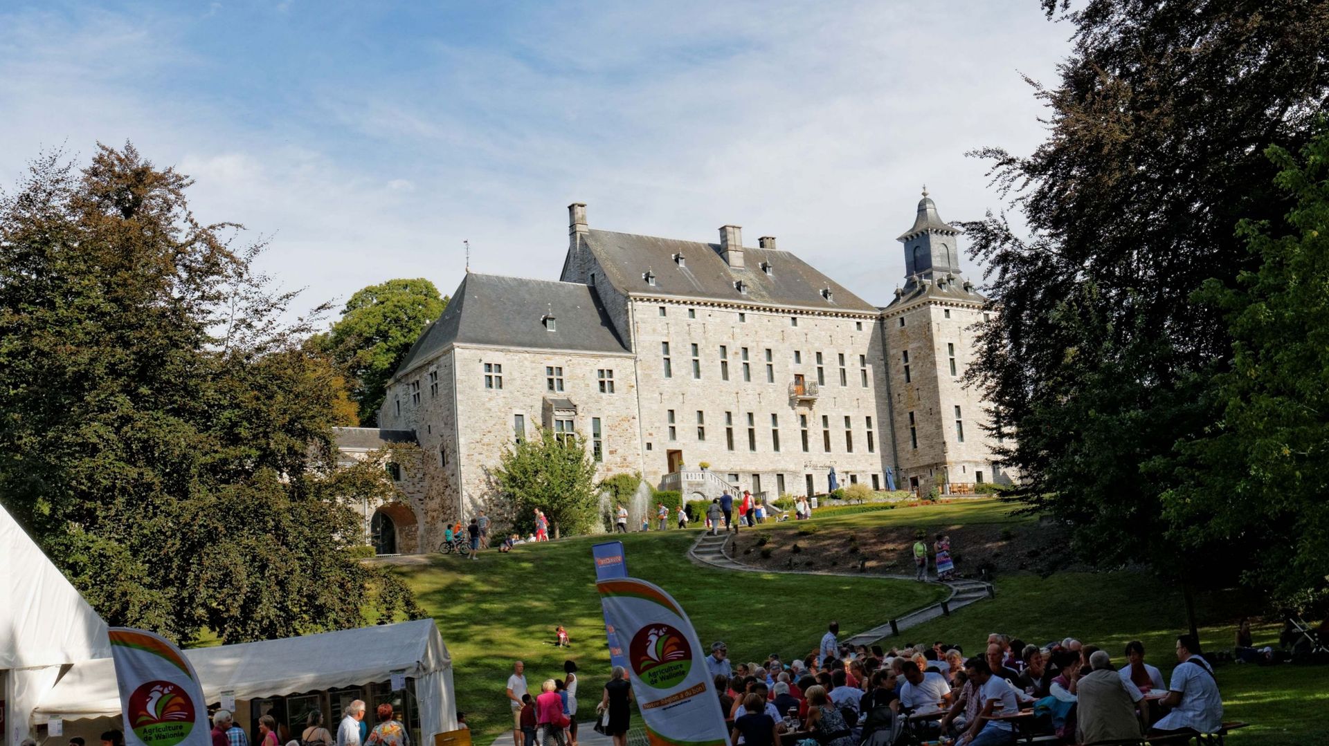 Le Château de Harzé s’apprête à vivre sa 42ème Fête du Fromage, grande vitrine des fromages wallons en particulier.