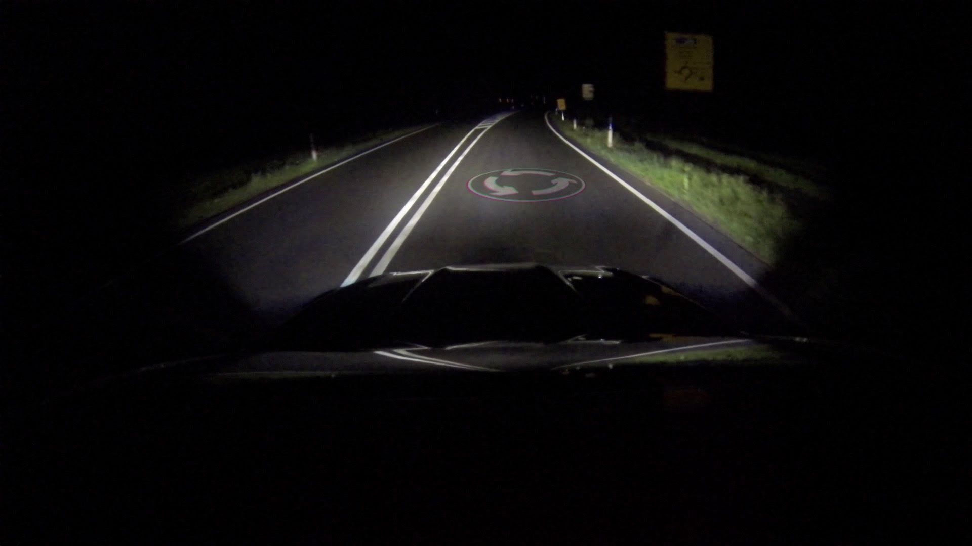 Mobilité future : vos informations pratiques projetées directement sur la route via les phares de votre véhicule ?