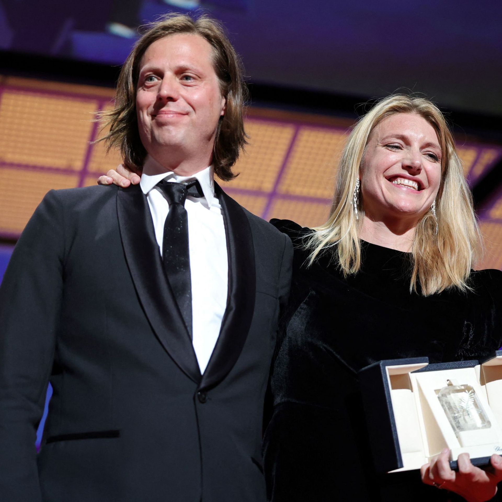 Les réalisateurs Felix Van Groeningen et Charlotte Vandermeersch, Prix ex aequo du jury pour "Le otto montagne"