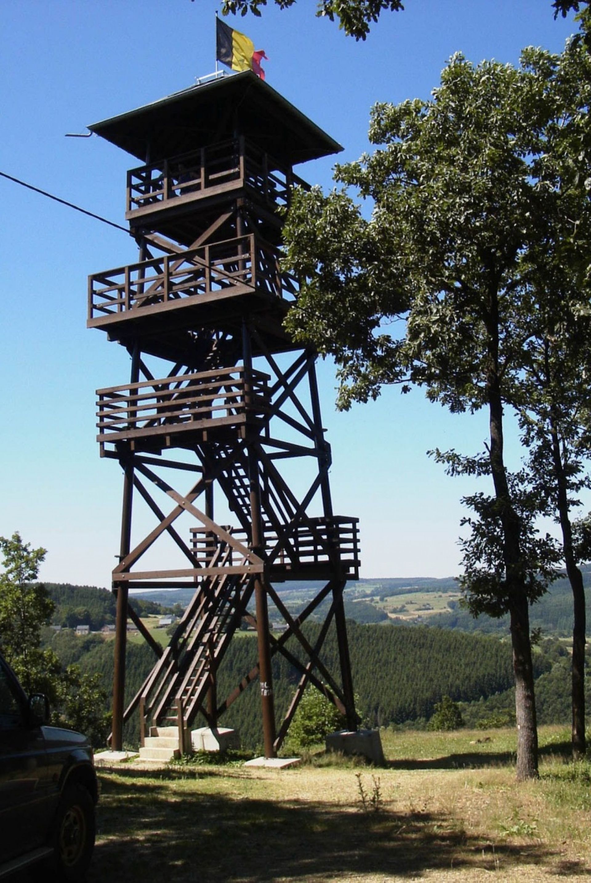 Profitez d’une vue imprenable sur la région en montant au sommet de la tour Leroux. Pour la mériter, il faut grimper 65 marches !